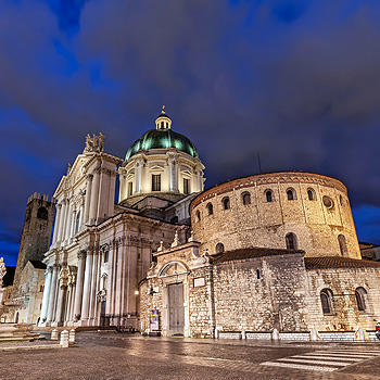Cattedrale di Brescia, immagine notturna - Locanda Manerba del Garda